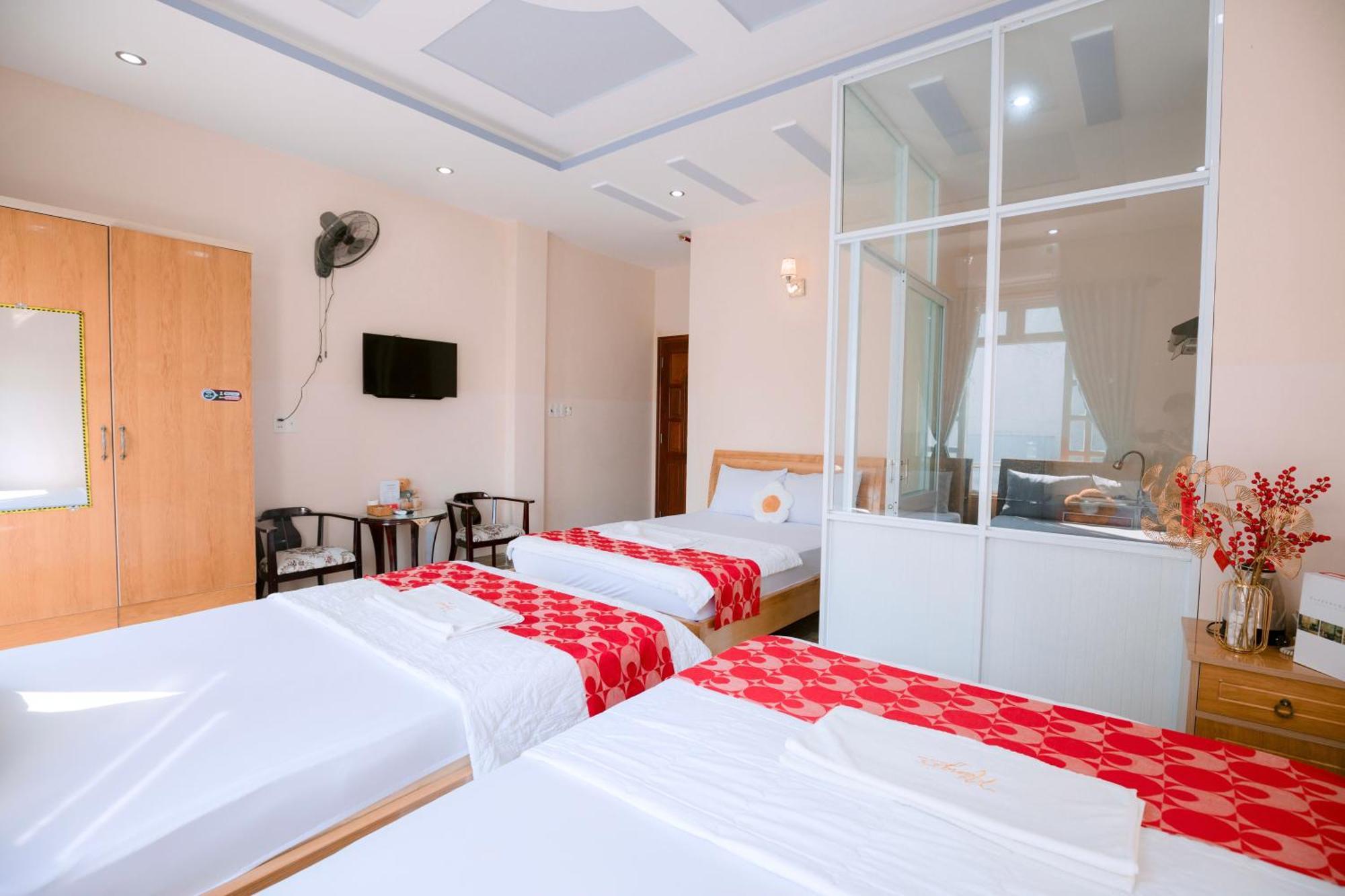 Calido Hotel Vung Tau Esterno foto